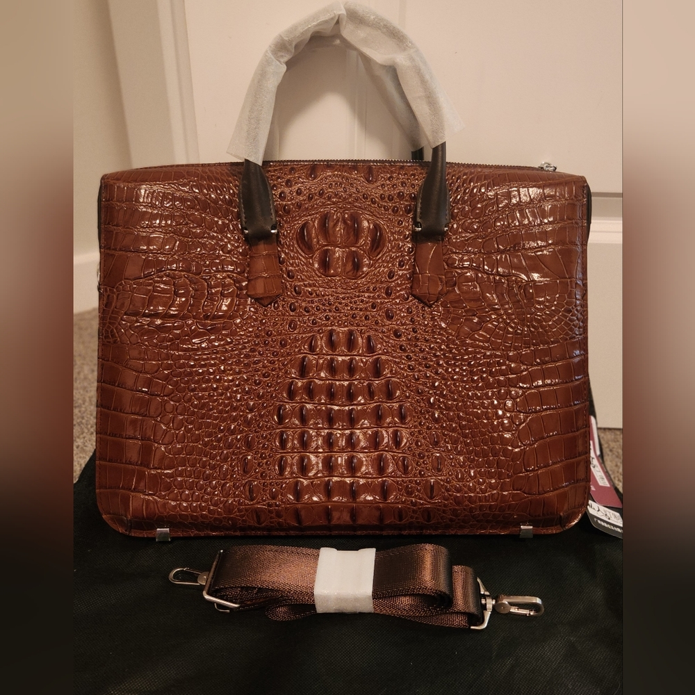 Croc Embossed Genuine Leather Mens / Womens Laptop / Attache Case Bag in Brown